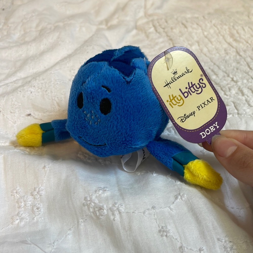 Dory “itty bittys” plush